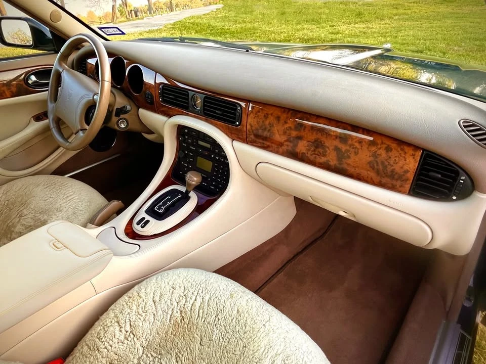 2000 Jaguar X308 XJ - Image 2 of 12