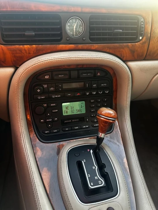 2000 Jaguar X308 XJ - Image 12 of 14