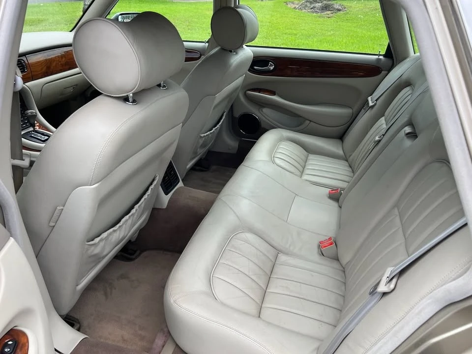 2000 Jaguar X308 XJ - Image 10 of 18