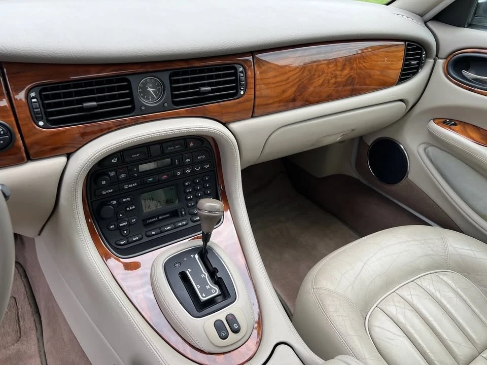 2000 Jaguar X308 XJ - Image 18 of 18
