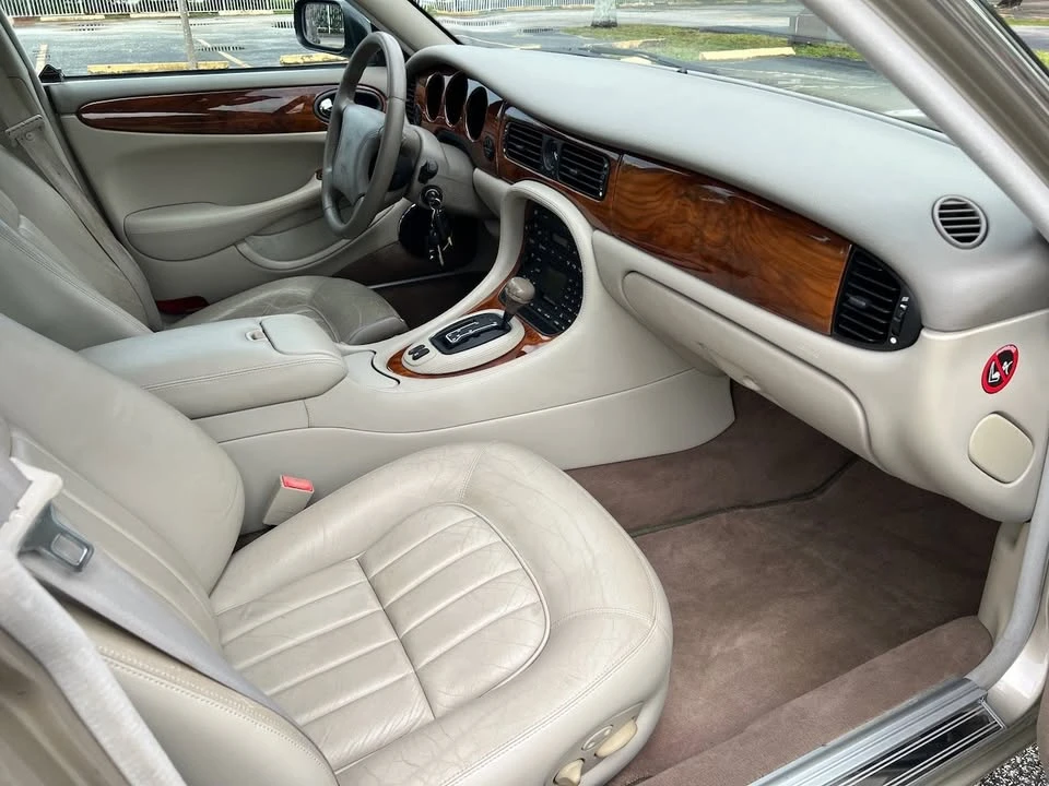 2000 Jaguar X308 XJ - Image 14 of 18