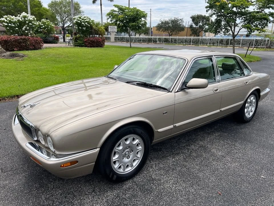 2000 Jaguar X308 XJ - Image 2 of 18