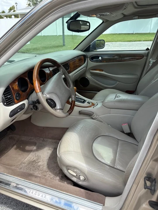 2000 Jaguar X308 XJ - Image 5 of 10