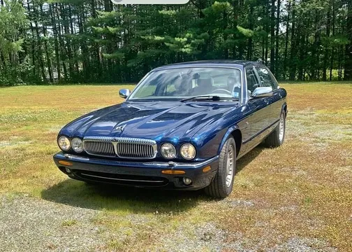 2000 Jaguar XJ8 Vanden Plas