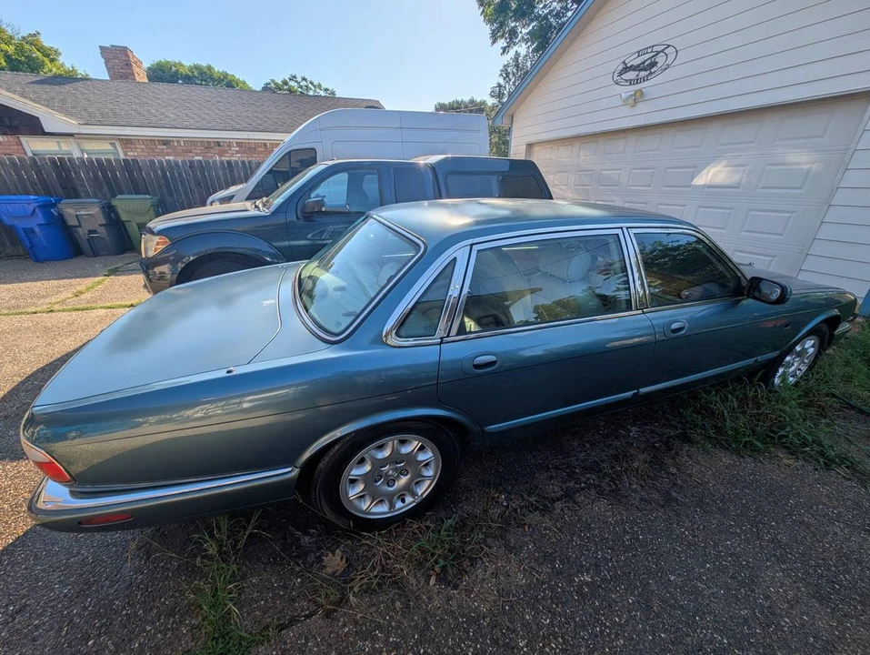 2000 Jaguar X308 XJ - Image 4 of 24