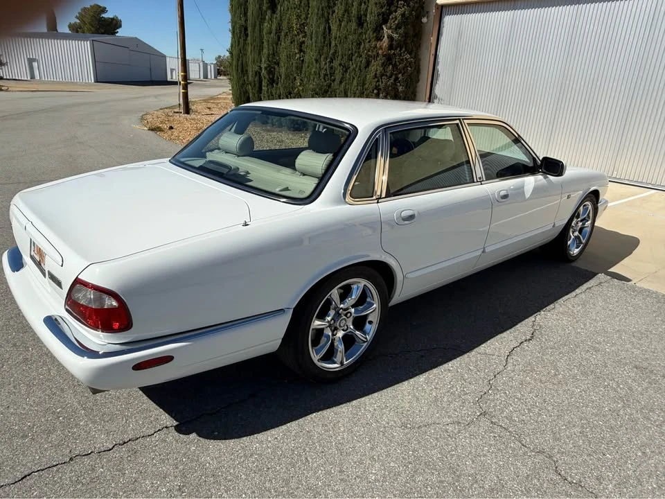 2000 Jaguar X308 XJR - Image 4 of 12