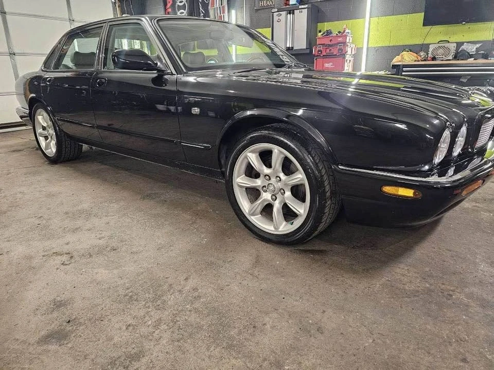 2000 Jaguar X308 XJR - Image 13 of 13