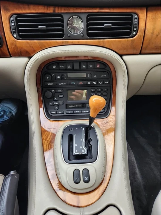 2000 Jaguar X308 XJR - Image 6 of 13