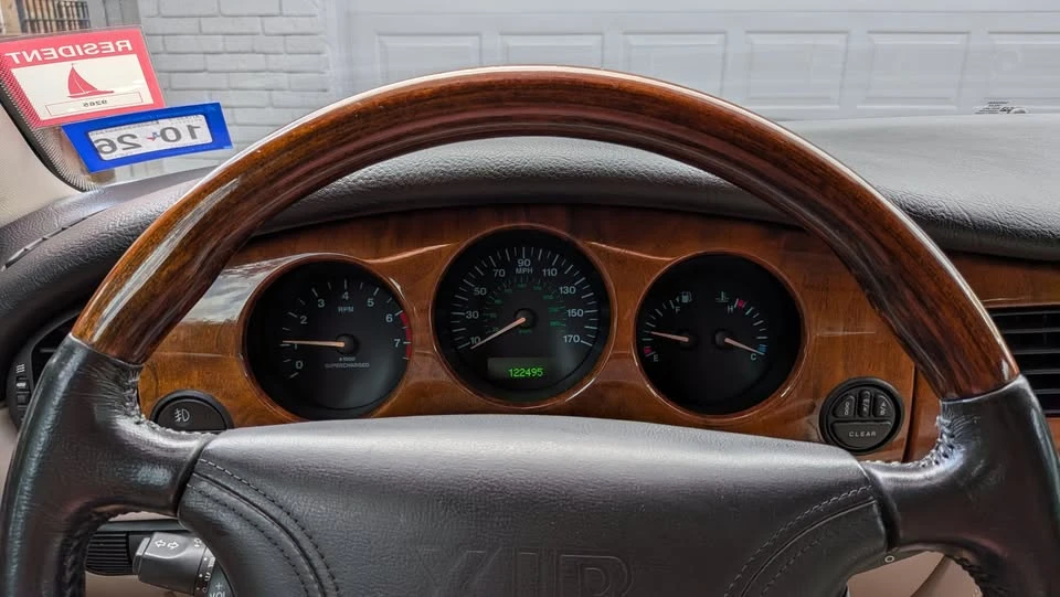 2000 Jaguar X308 XJR - Image 8 of 17