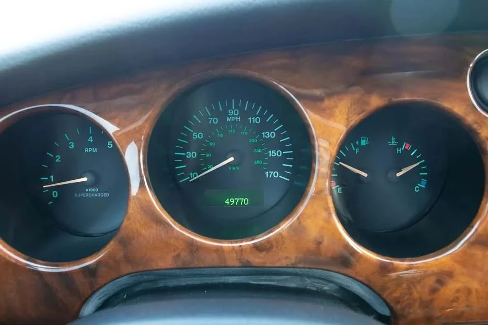 2000 Jaguar XK - Image 13 of 20