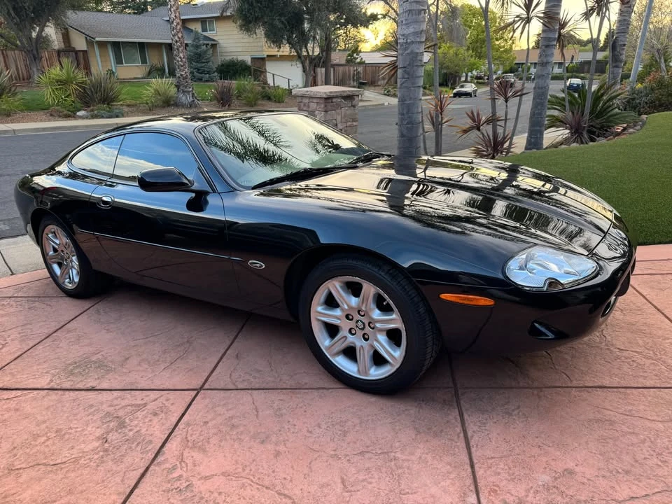 2000 Jaguar X100 XK8 - Image 2 of 11