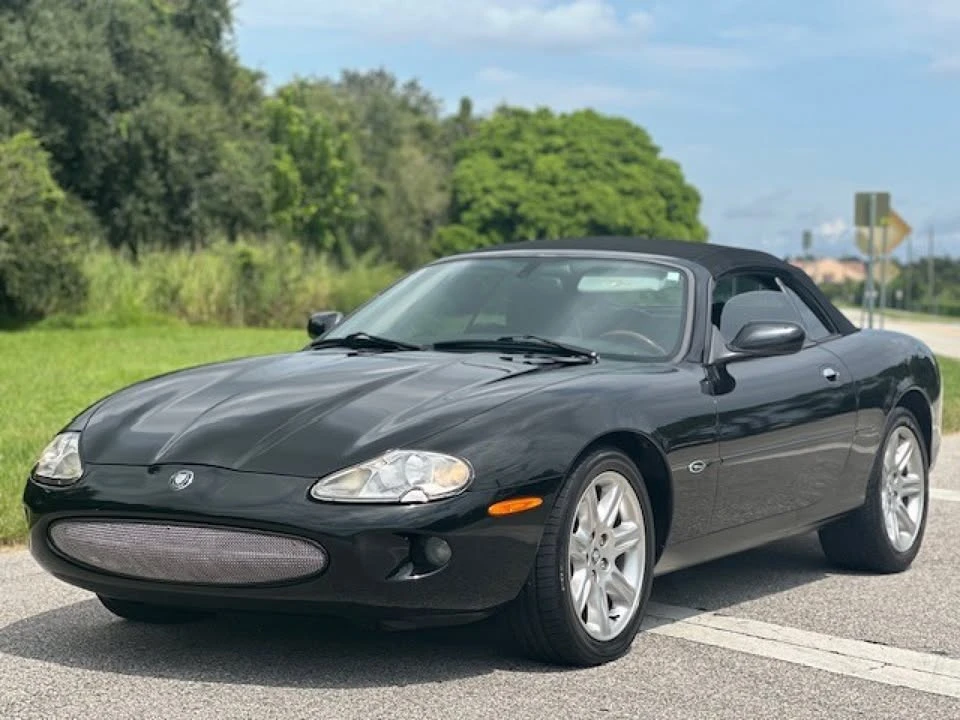 2000 Jaguar X100 XK8 - Image 2 of 19