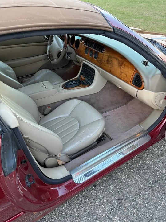 2000 Jaguar X100 XK8 - Image 9 of 11