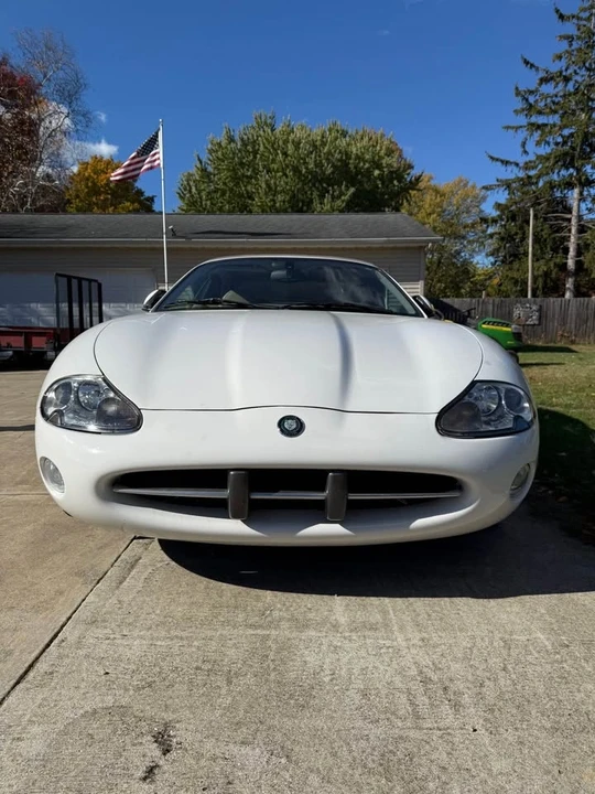 2000 Jaguar X100 XK8 - Image 2 of 18