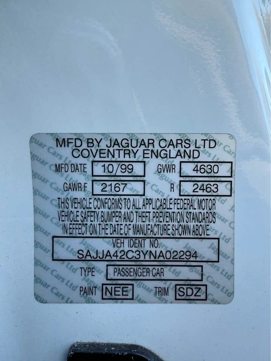 2000 Jaguar X100 XK8 - Image 16 of 18