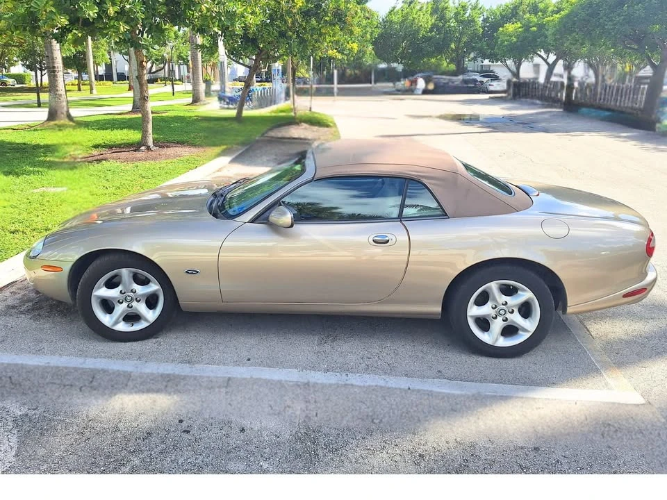 2000 Jaguar X100 XK8 - Image 16 of 17