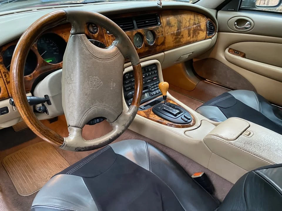 2000 Jaguar X100 XK8 - Image 11 of 12