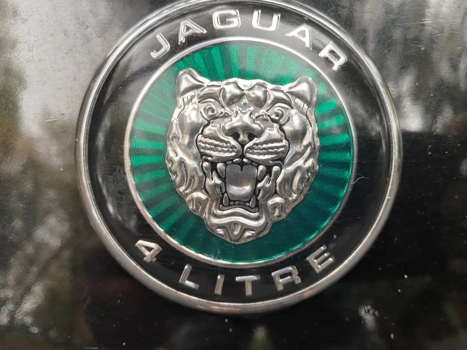 2000 Jaguar X100 XK8 - Image 4 of 12