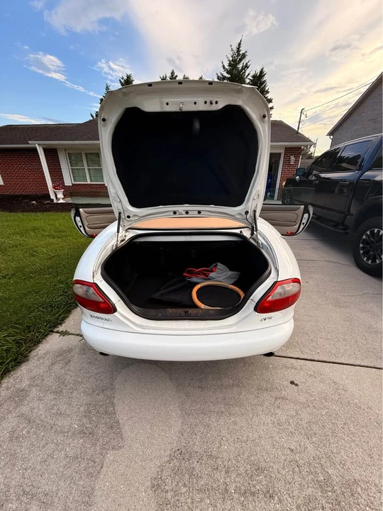 2000 Jaguar X100 XK8 - Image 6 of 11
