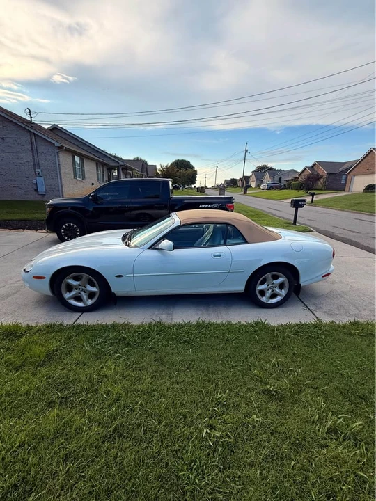 2000 Jaguar X100 XK8 - Image 2 of 11