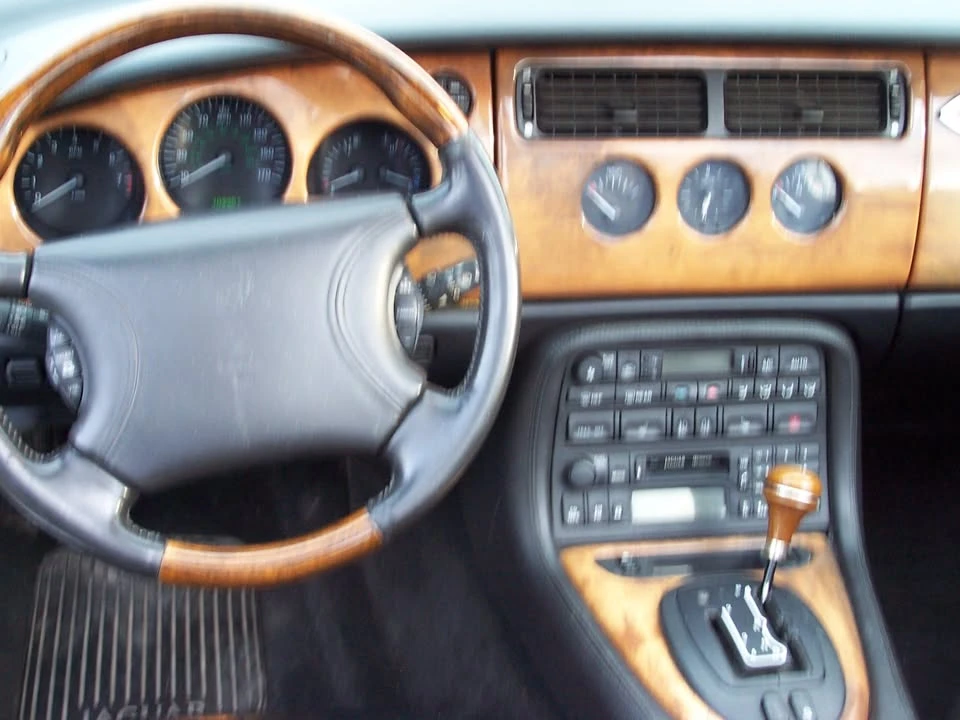 2000 Jaguar X100 XK8 - Image 9 of 20