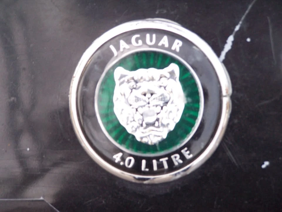 2000 Jaguar X100 XK8 - Image 16 of 20