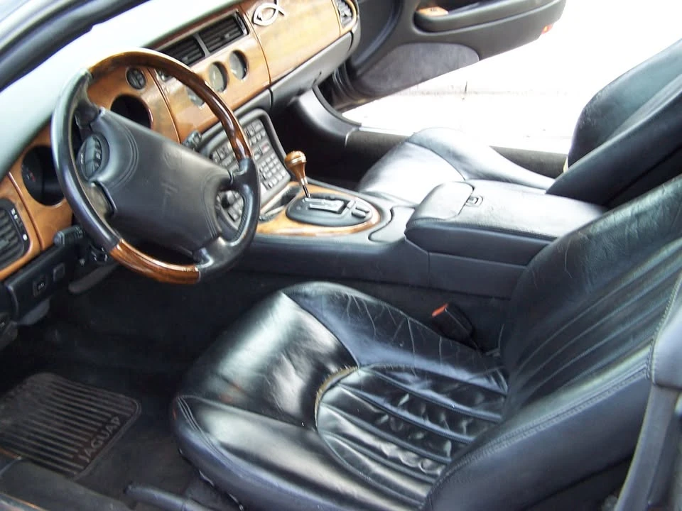 2000 Jaguar X100 XK8 - Image 8 of 20