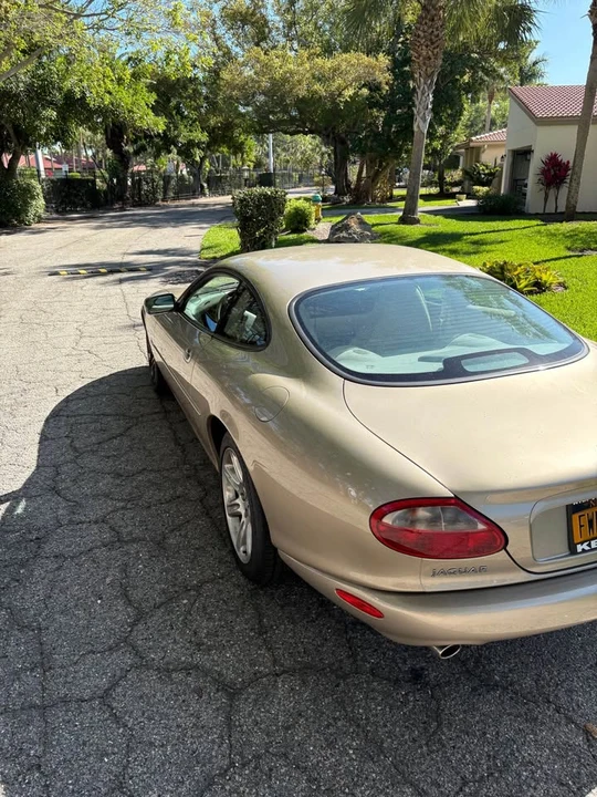 2000 Jaguar X100 XK8 - Image 2 of 10
