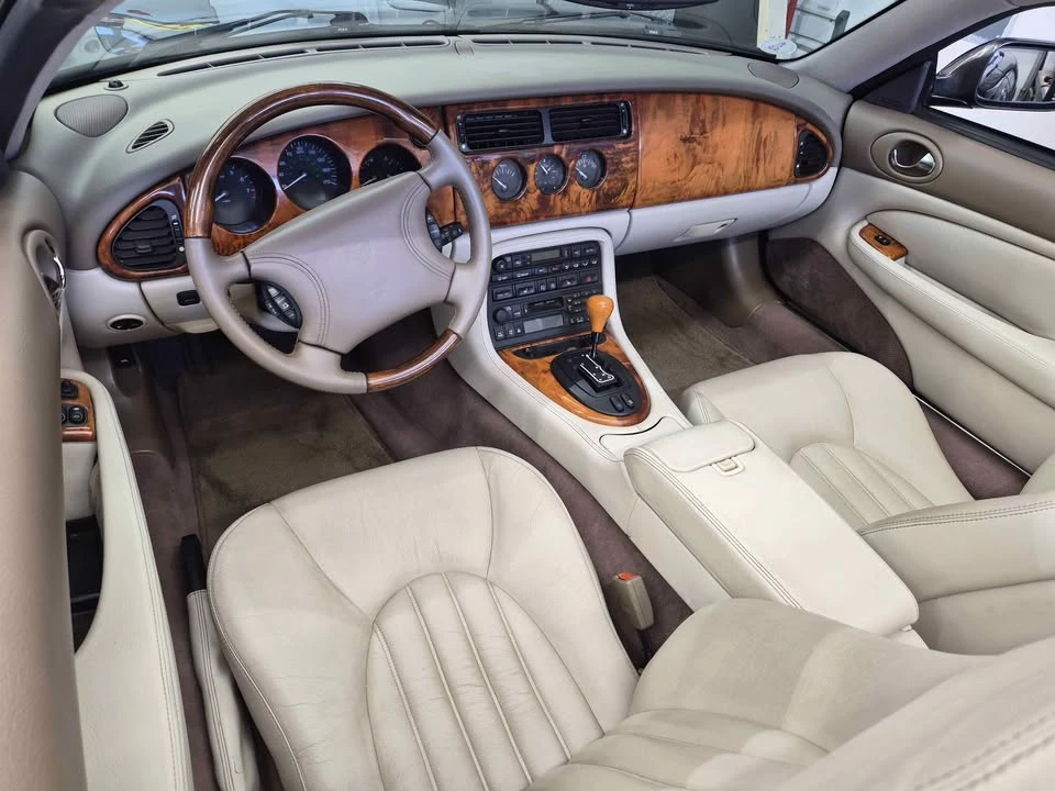 2000 Jaguar X100 XK8 - Image 19 of 19