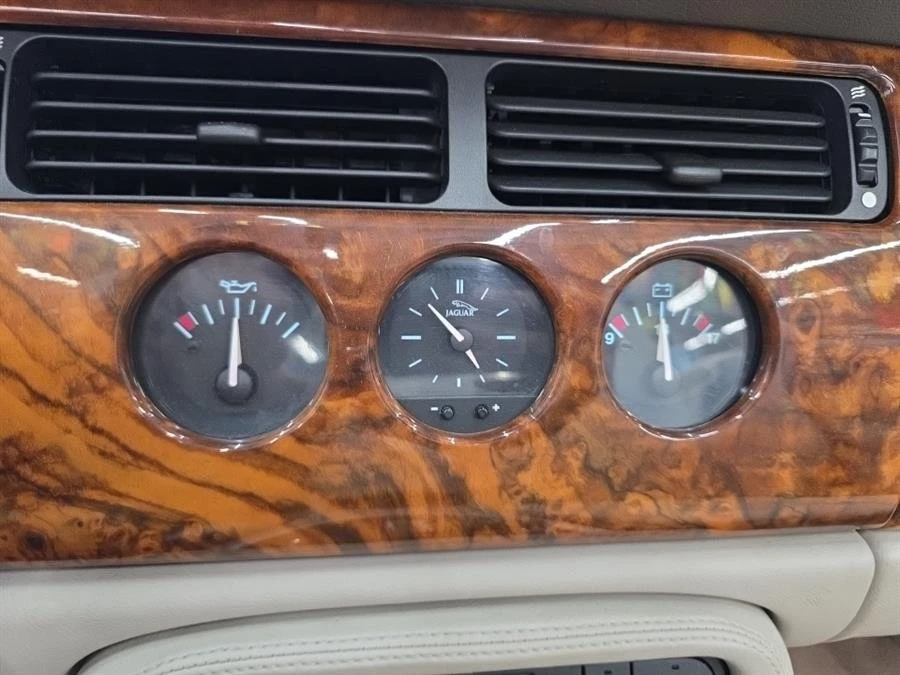 2000 Jaguar X100 XK8 - Image 18 of 20