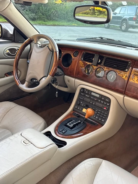 2000 Jaguar X100 XK8 - Image 9 of 20