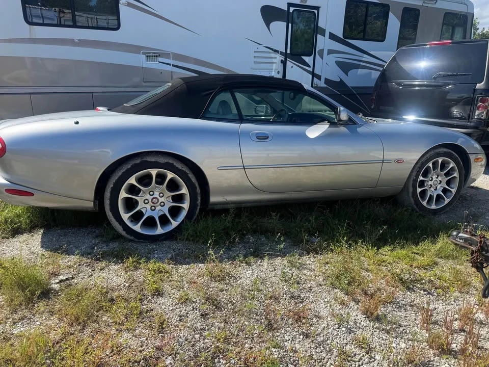 2000 Jaguar X100 XKR - Image 3 of 9