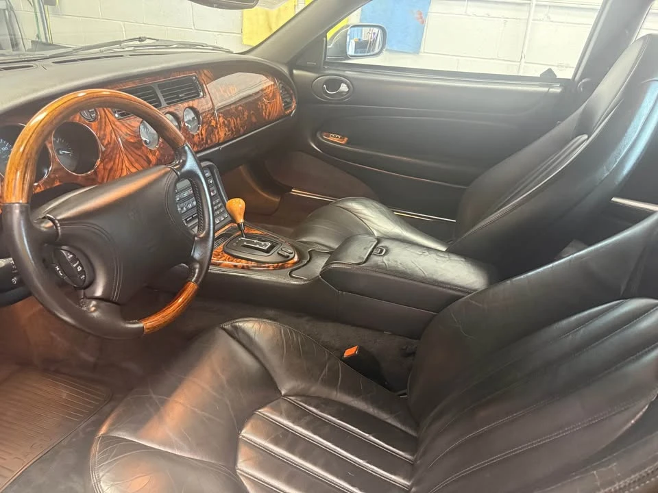 2000 Jaguar X100 XKR - Image 5 of 6