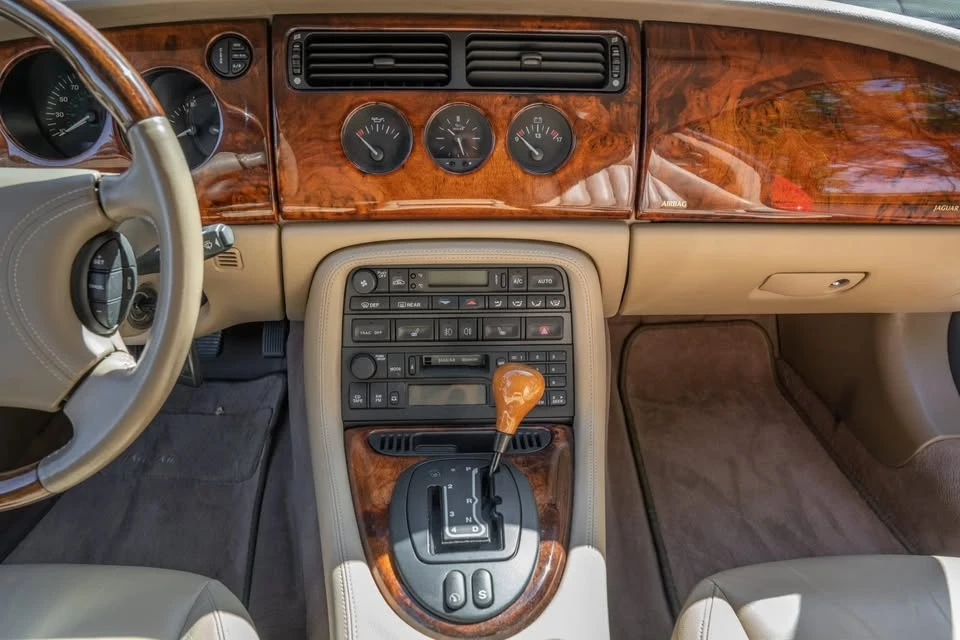 2000 Jaguar X100 XKR - Image 15 of 20