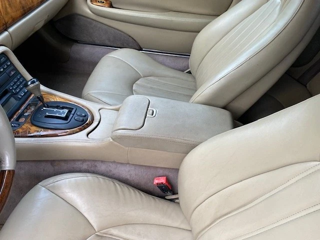 2000 Jaguar X100 XKR - Image 6 of 7