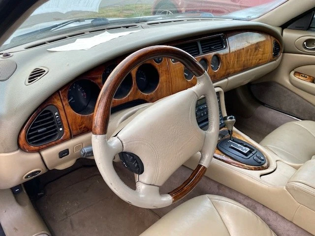 2000 Jaguar X100 XKR - Image 5 of 7