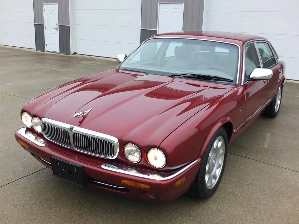 2000 Jaguar X308 XJ - Image 2 of 19
