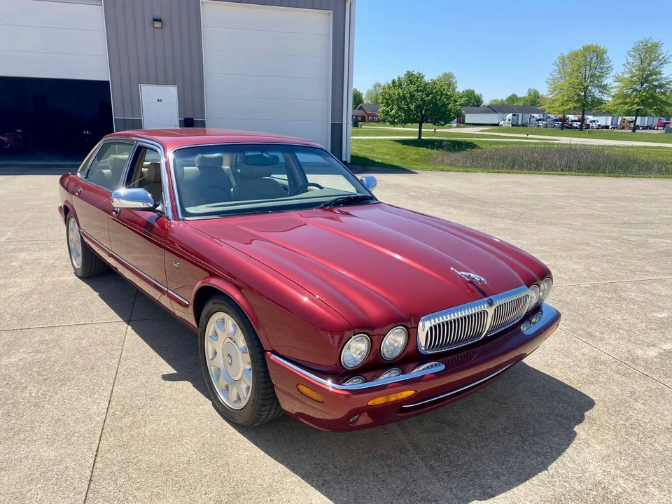 2000 Jaguar X308 XJ - Image 10 of 19