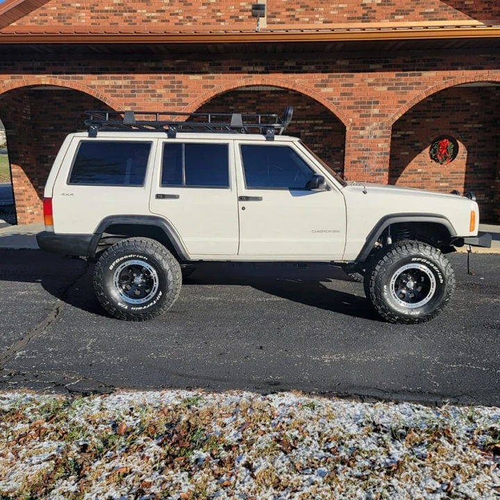2000 Jeep XJ Cherokee - Image 2 of 12