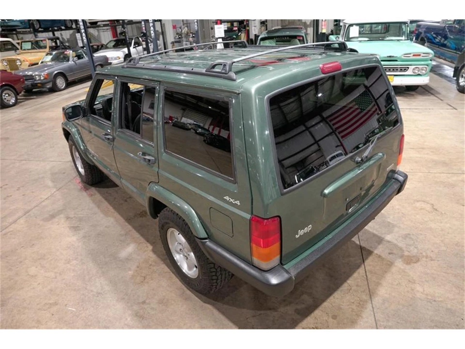 2000 Jeep XJ Cherokee - Image 16 of 31