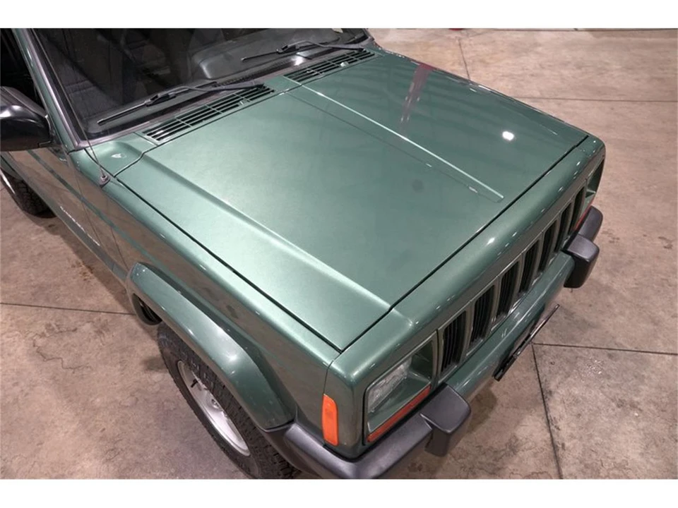 2000 Jeep XJ Cherokee - Image 18 of 31