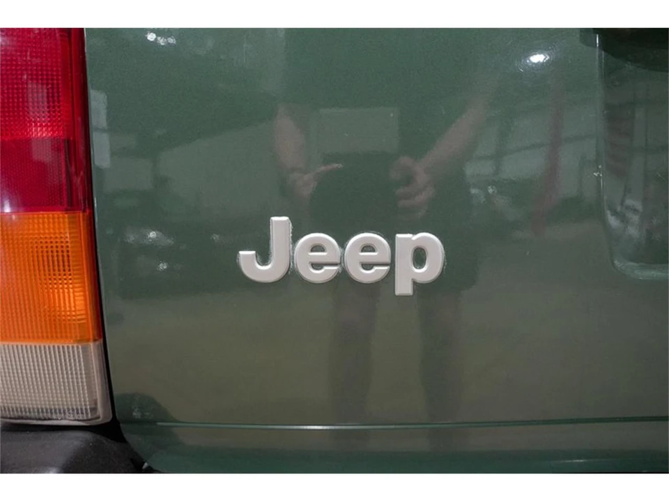 2000 Jeep XJ Cherokee - Image 23 of 31