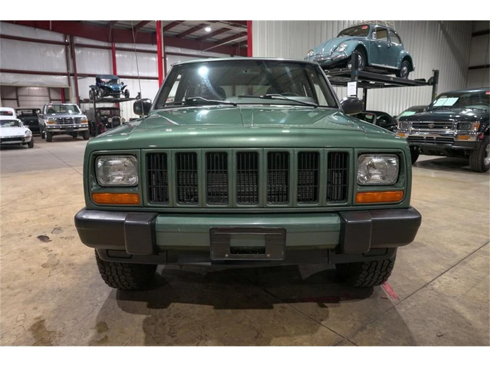 2000 Jeep XJ Cherokee - Image 13 of 31