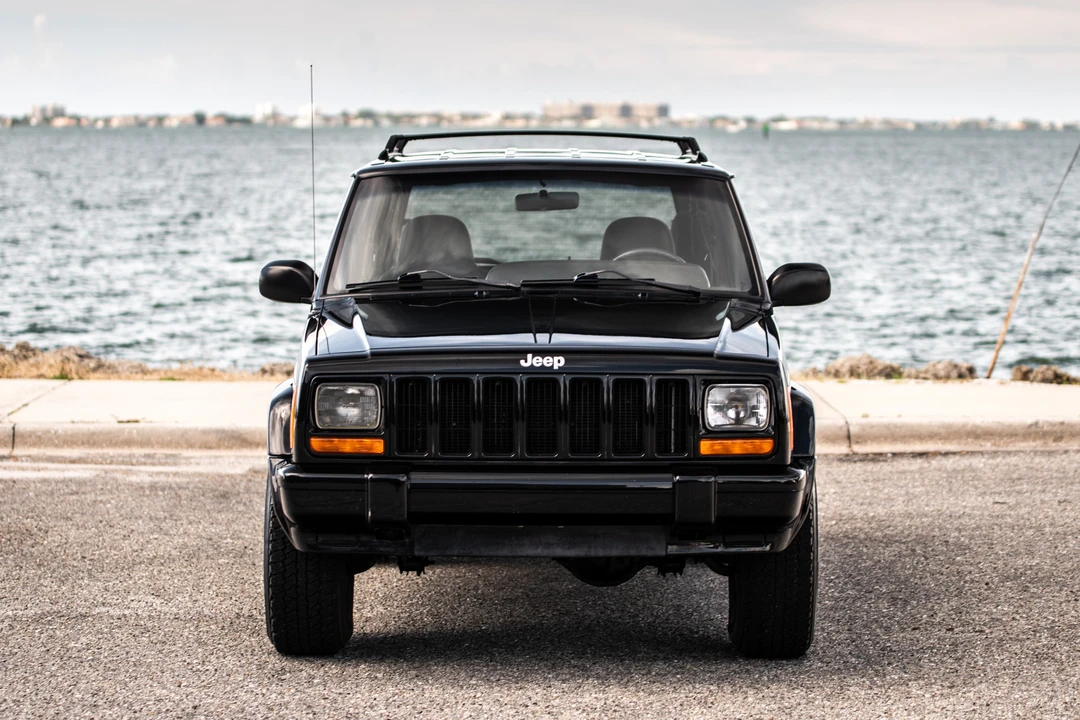 2000 Jeep XJ Cherokee - Image 23 of 31