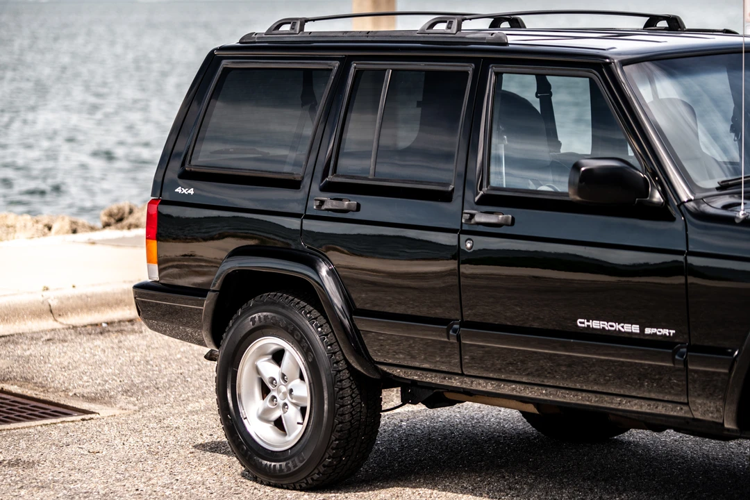 2000 Jeep XJ Cherokee - Image 29 of 31