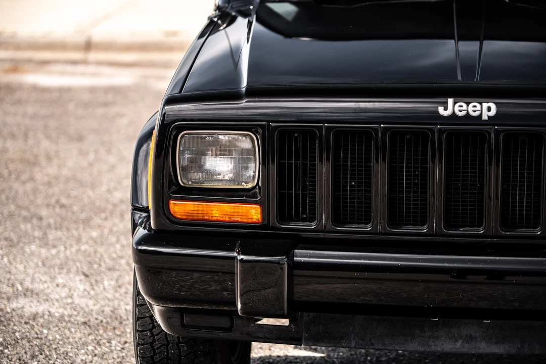 2000 Jeep XJ Cherokee - Image 24 of 31