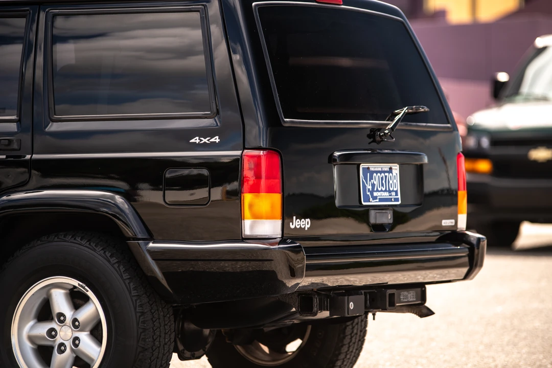 2000 Jeep XJ Cherokee - Image 27 of 31