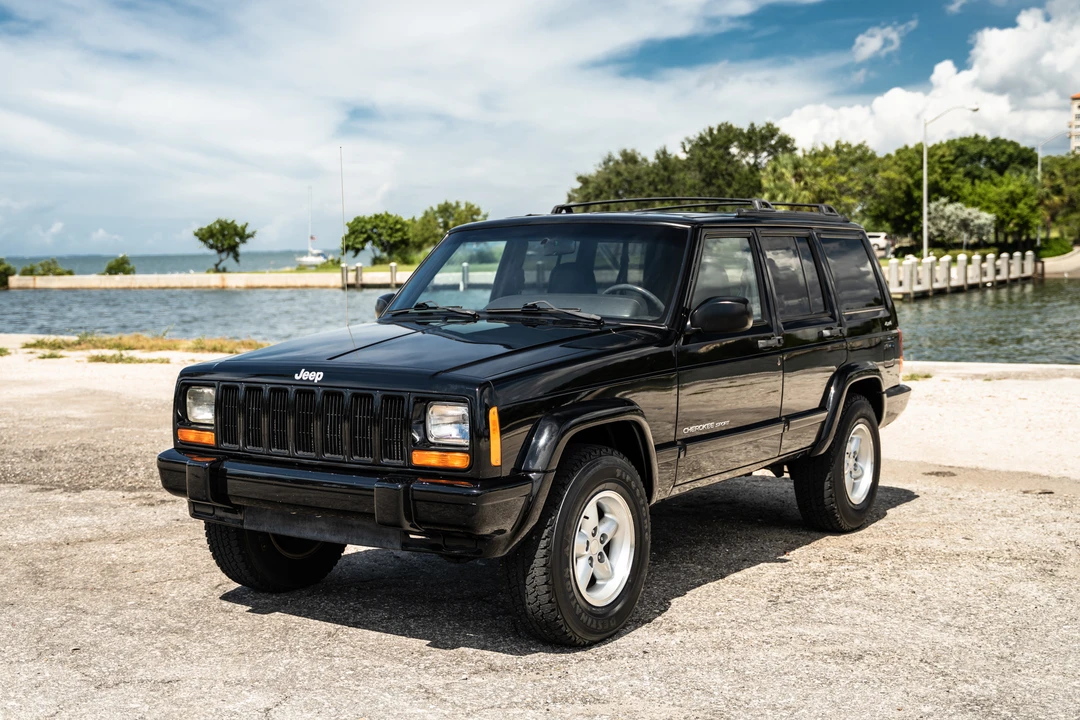 2000 Jeep XJ Cherokee - Image 3 of 31