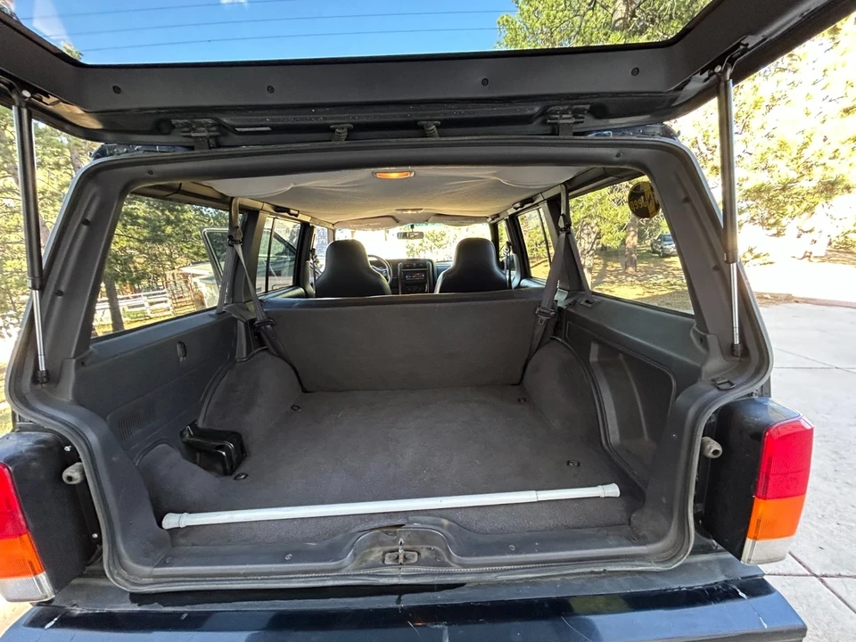 2000 Jeep XJ Cherokee - Image 9 of 9