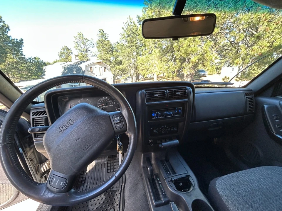 2000 Jeep XJ Cherokee - Image 6 of 9
